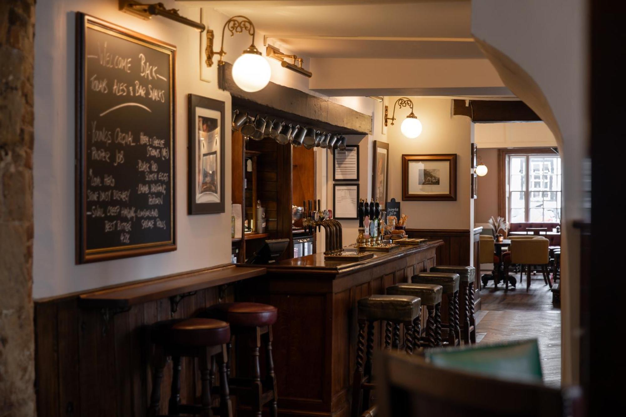 The Lamb Inn Hindon Exterior foto